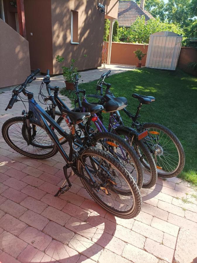 Appartamento Magnolia Apartman Siófok Esterno foto