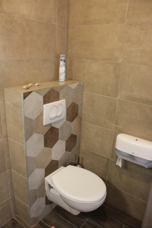 Appartamento Magnolia Apartman Siófok Esterno foto