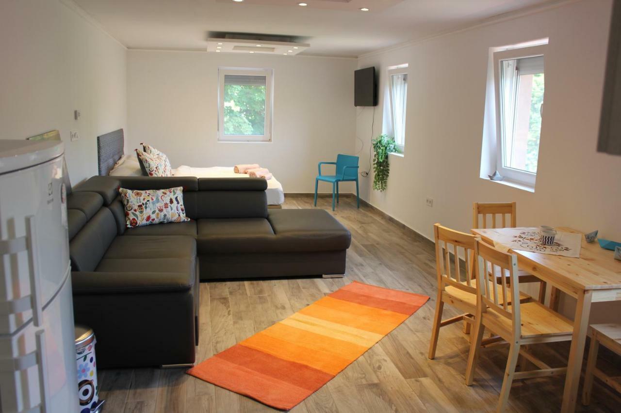 Appartamento Magnolia Apartman Siófok Esterno foto